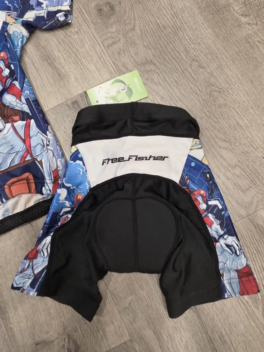 NWT Free Fisher Cycling Jersey & Shorts Set Astronaut Theme kids L bikeing